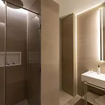 Navy 4*
