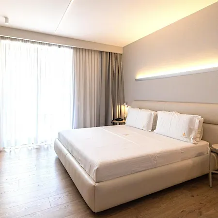 Hotel Navy 4*