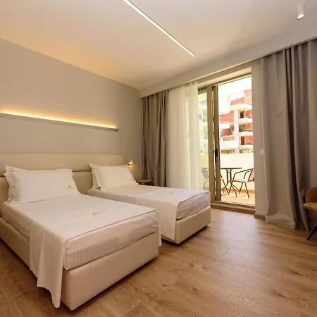 Hotel Navy 4*
