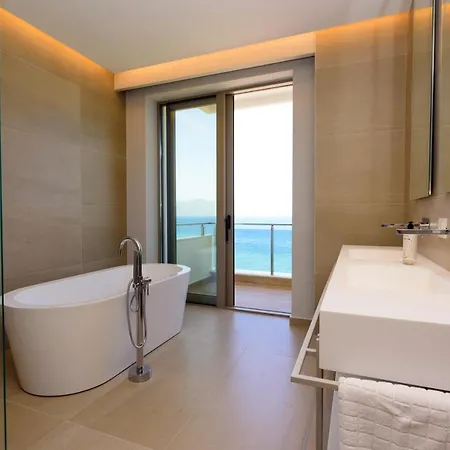 Navy Hotel 4*