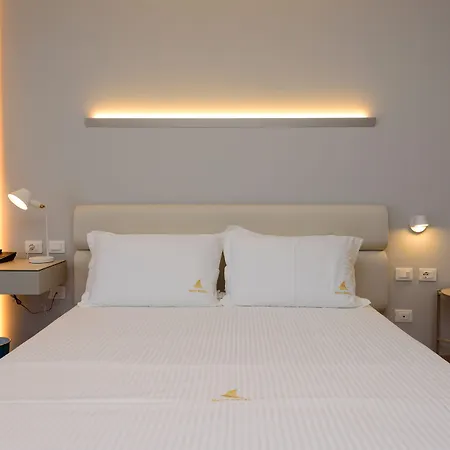 Hotel Navy 4*